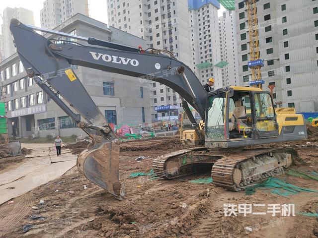 沃爾沃EC250DL挖掘機(jī)