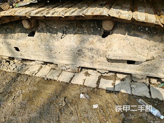 左導(dǎo)向輪（行走機(jī)構(gòu)）