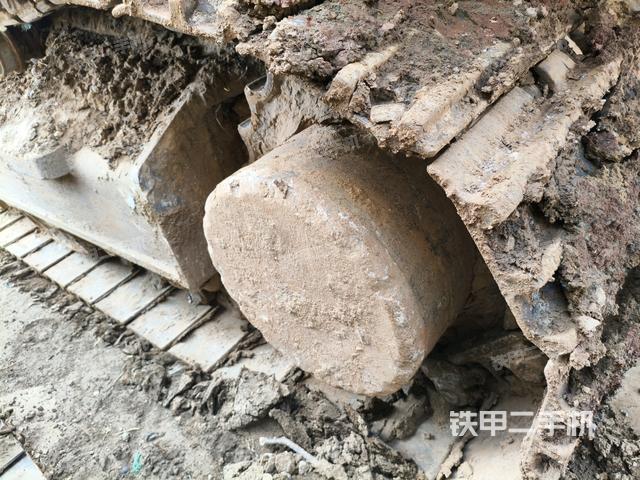 右驅(qū)動(dòng)輪(行走機(jī)構(gòu)) 右驅(qū)動(dòng)輪(行走機(jī)構(gòu))