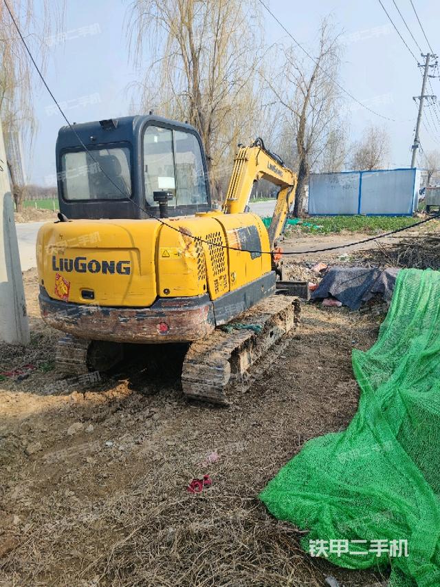 整機右后45°(整機外觀) 整機右后45°(整機外觀)