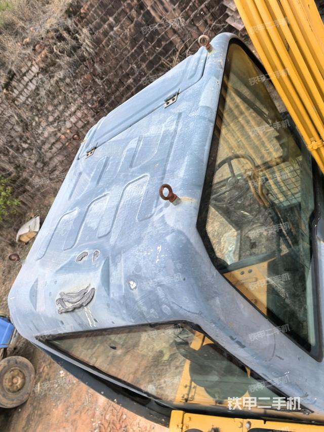 駕駛室頂部（整機(jī)外觀）