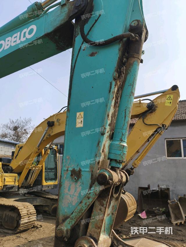 小臂整體左后（工作和回轉(zhuǎn)裝置）