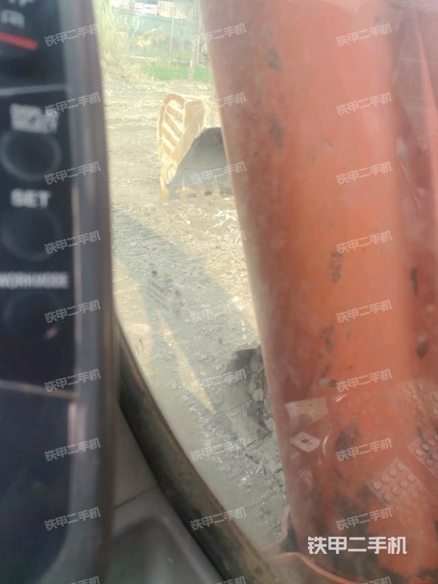 右側(cè)玻璃角標（駕駛室部分）