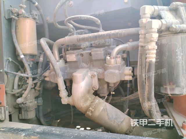 液壓泵斜45?左（大件艙室）