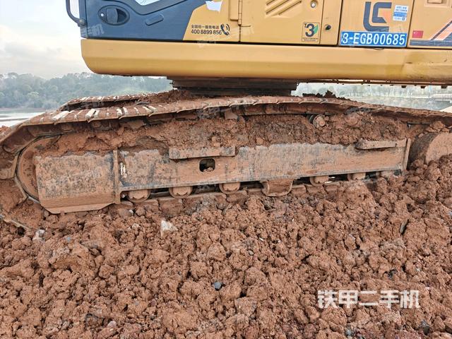 右側(cè)行走馬達(dá)蓋板（行走機(jī)構(gòu)）