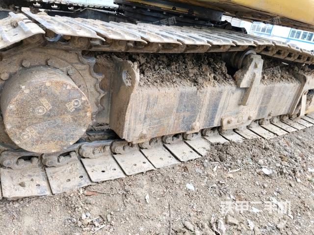 左側(cè)履帶整體?（行走機構(gòu)）