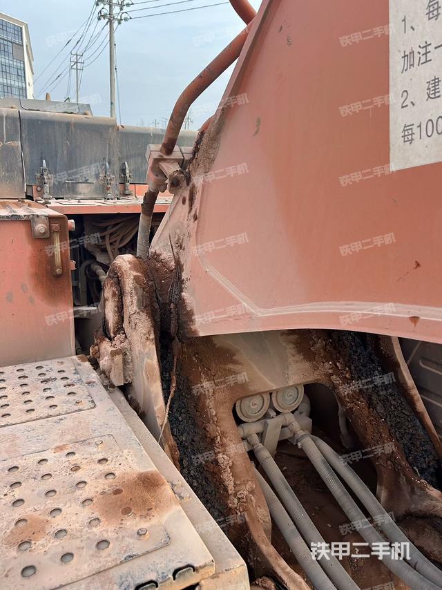 大臂根部?斜視（工作和回轉(zhuǎn)裝置）