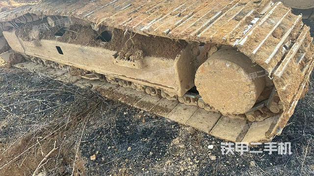 左側(cè)履帶整體?（行走機(jī)構(gòu)）