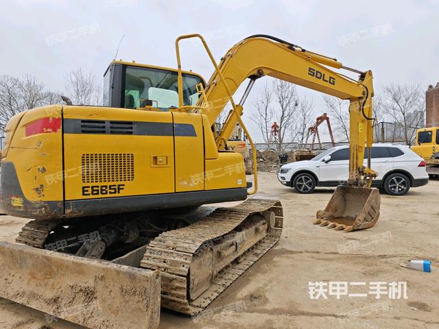 整機(jī)右后45°(整機(jī)外觀) 整機(jī)右后45°(整機(jī)外觀)