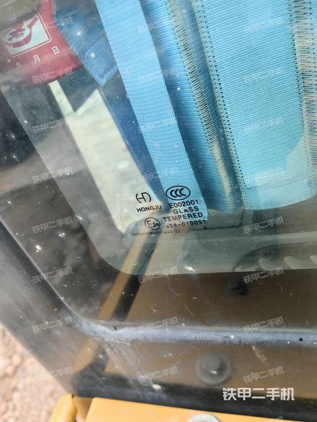 后窗玻璃角標(biāo)（駕駛室部分）