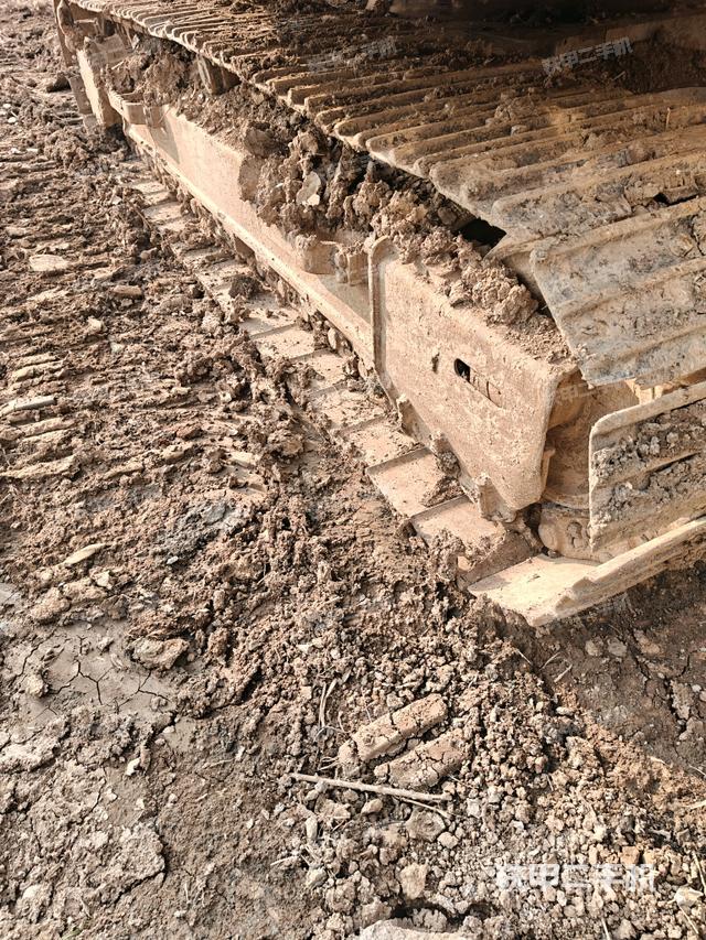 左側(cè)履帶整體?（行走機構(gòu)）