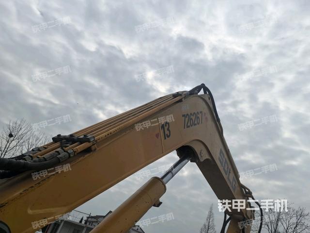大臂整體?右側(cè)(工作和回轉(zhuǎn)裝置) 大臂整體?右側(cè)(工作和回轉(zhuǎn)裝置)