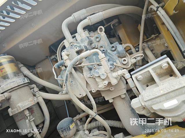 液壓泵艙室正面整體（整機(jī)外觀）