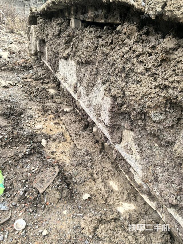 右側(cè)履帶整體（行走機構(gòu)）