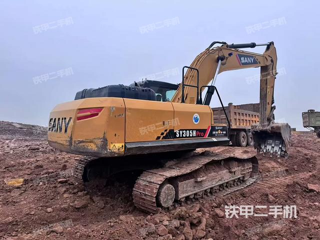 左后45(整機(jī)外觀) 左后45(整機(jī)外觀)