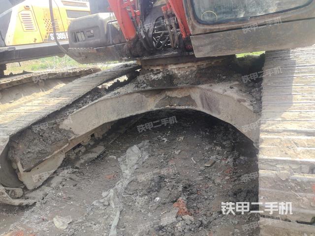 轉(zhuǎn)盤和下車架正前（工作和回轉(zhuǎn)裝置）