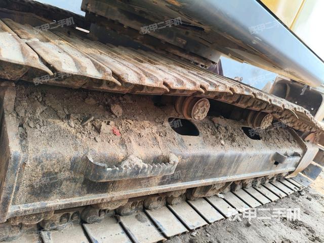 左側(cè)履帶整體?（行走機(jī)構(gòu)）
