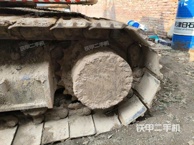 右驅(qū)動(dòng)輪（行走機(jī)構(gòu)）