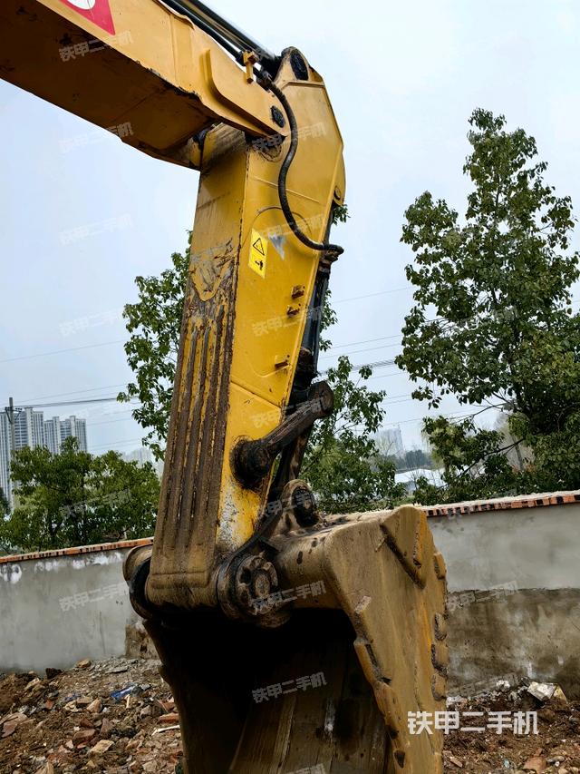 小臂整體左后（工作和回轉(zhuǎn)裝置）