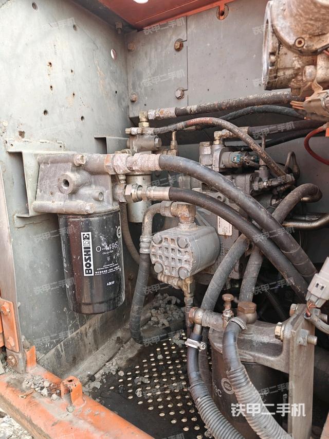 液壓泵斜45?左（大件艙室）