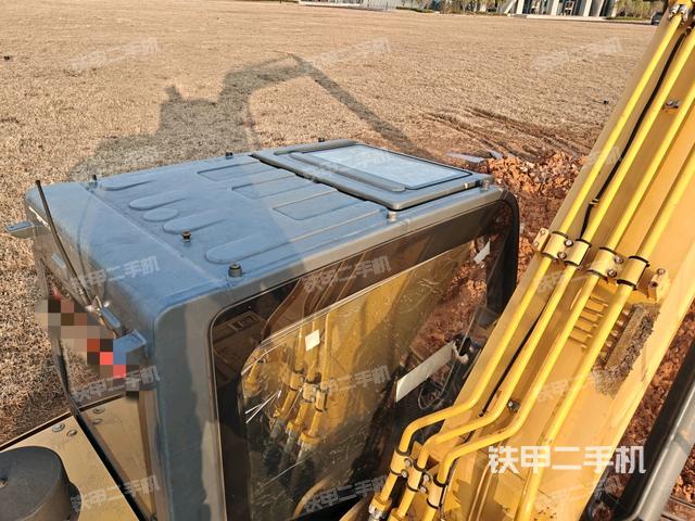 駕駛室頂部俯視（上車部件）