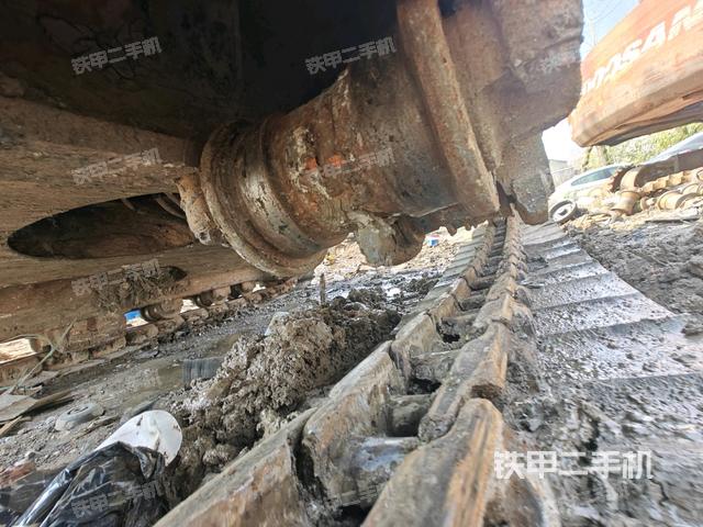 右導(dǎo)向輪（行走機(jī)構(gòu)）