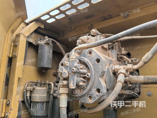 液壓泵室（大件艙室）