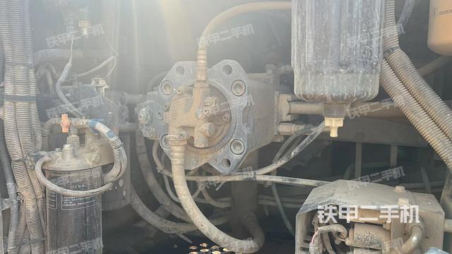 液壓泵斜45?右（大件艙室）