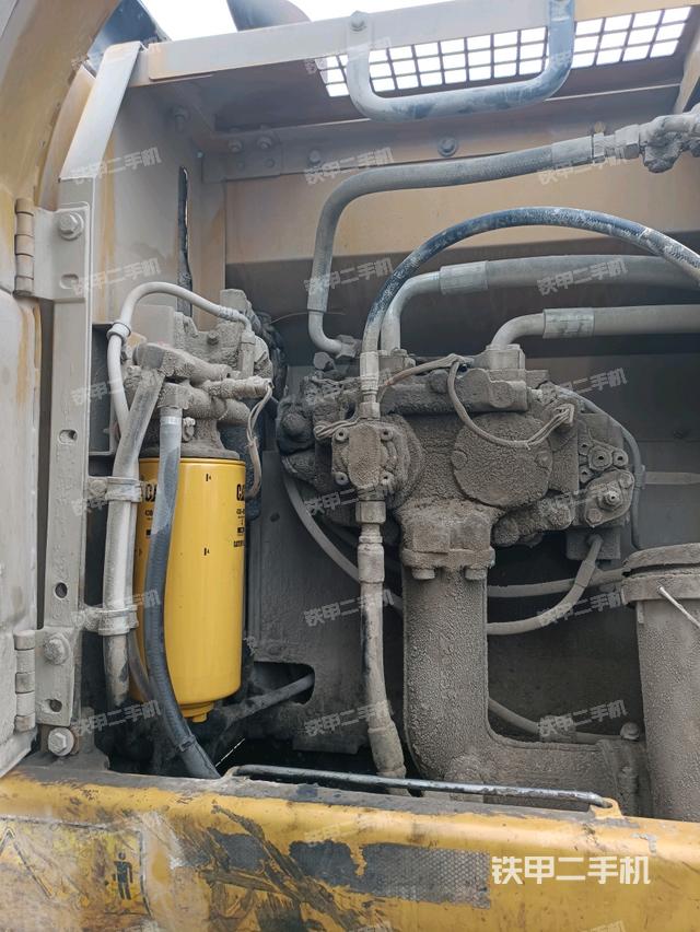 液压泵斜45 右（大件舱室）