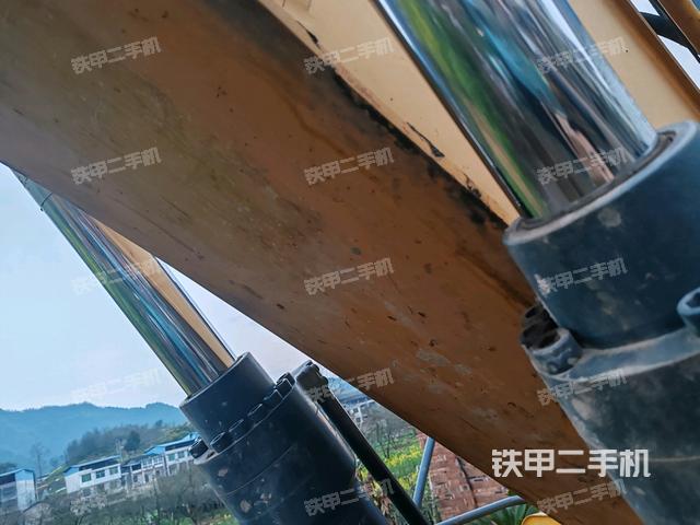 大臂油缸整體?豎拍(工作和回轉(zhuǎn)裝置) 大臂油缸整體?豎拍(工作和回轉(zhuǎn)裝置)