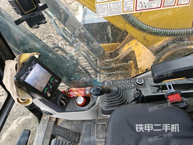 顯示屏?(駕駛室部分) 顯示屏?(駕駛室部分)