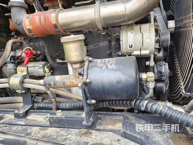 發(fā)動機左側(cè)（整機外觀及大件）