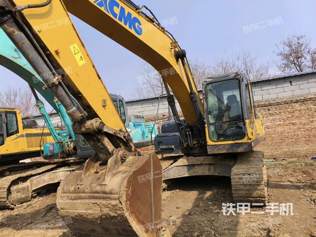 右前45(整機(jī)外觀) 右前45(整機(jī)外觀)
