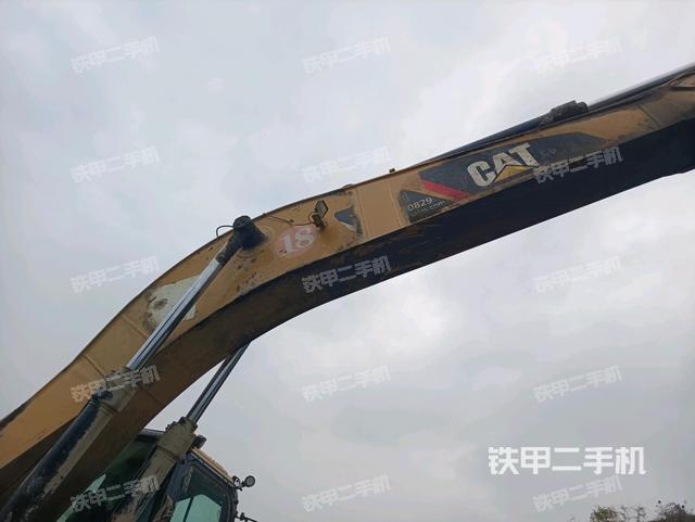 大臂整体 右侧（工作和回转装置）