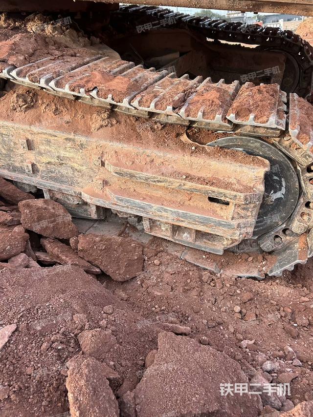 右側(cè)履帶整體（行走機構(gòu)）