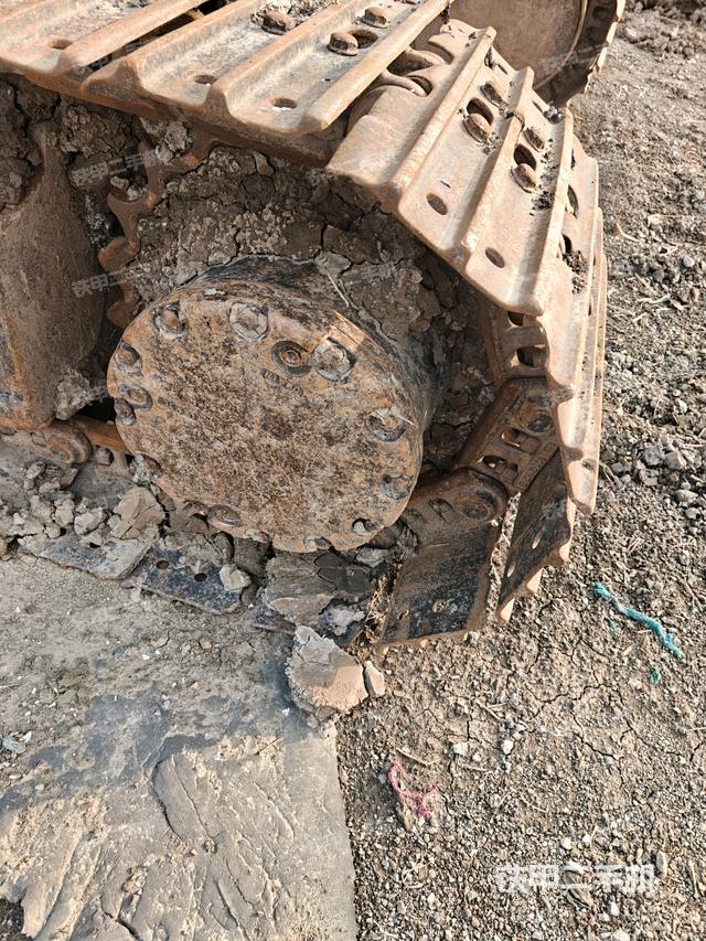 左驅(qū)動(dòng)輪（行走機(jī)構(gòu)）