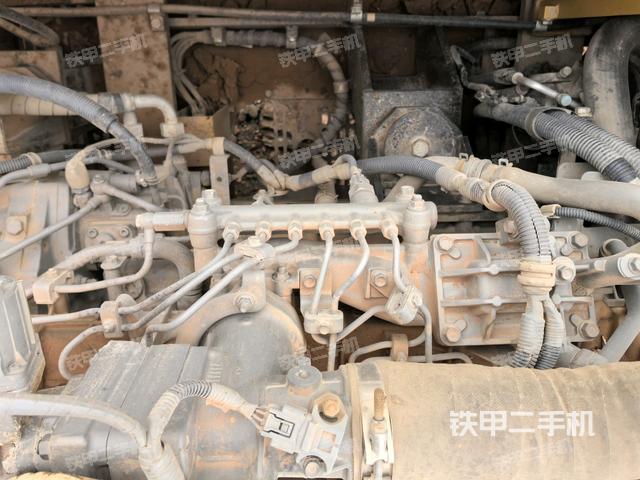 氣門室蓋螺絲特寫（上車部件）