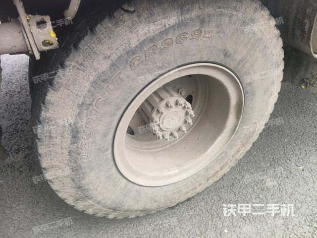 右驅(qū)動(dòng)輪/右后輪（行走機(jī)構(gòu)）