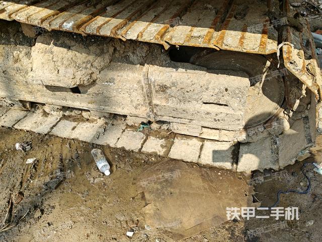 右側(cè)行走馬達(dá)蓋板（行走機(jī)構(gòu)）