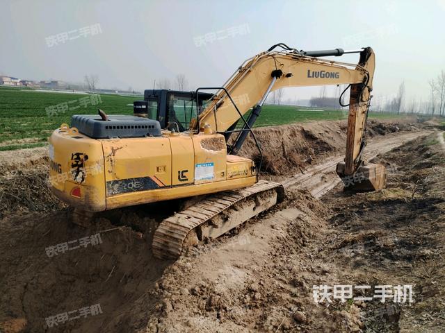 柳工CLG920E挖掘机的设备实拍-第3张实拍照片