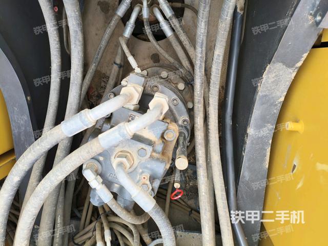 回轉(zhuǎn)馬達(dá)（上車(chē)部件）