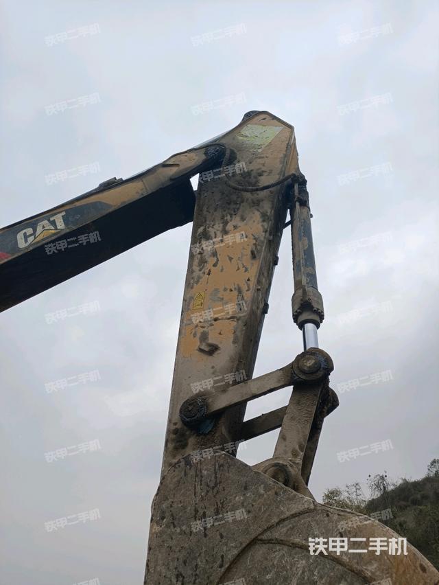 小臂整体右前（工作和回转装置）