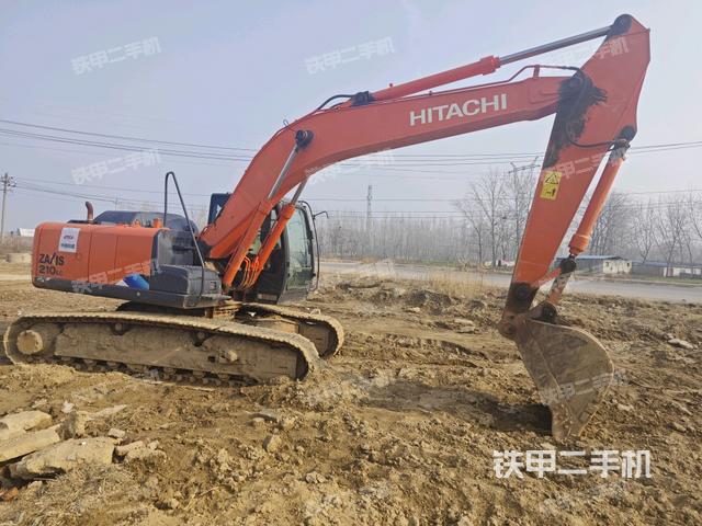 右前45(整機(jī)外觀) 右前45(整機(jī)外觀)