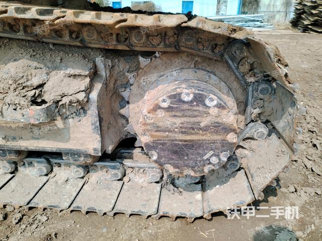 右驅(qū)動(dòng)輪（行走機(jī)構(gòu)）