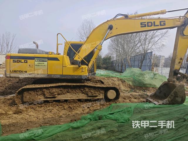 駕駛室整體(整機外觀) 駕駛室整體(整機外觀)
