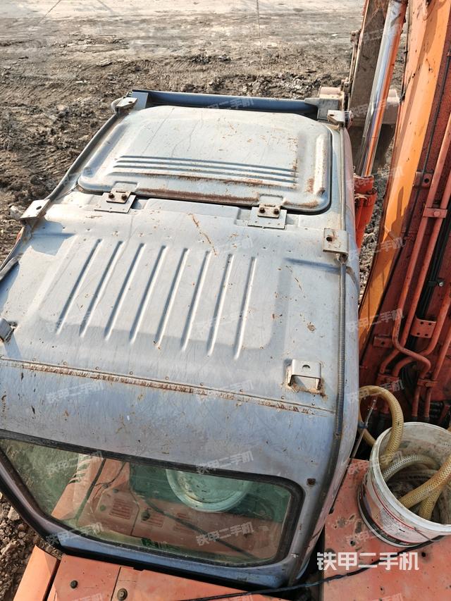 駕駛室頂部俯視（上車部件）