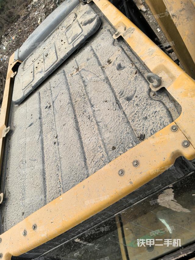 駕駛室頂部俯視（上車部件）