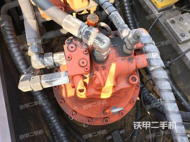 回轉(zhuǎn)馬達(dá)(上車(chē)部件) 回轉(zhuǎn)馬達(dá)(上車(chē)部件)