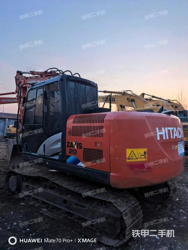 駕駛室頂部（整機(jī)外觀）
