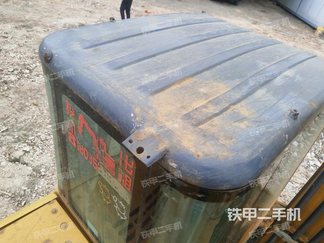 駕駛室頂部(整機外觀) 駕駛室頂部(整機外觀)